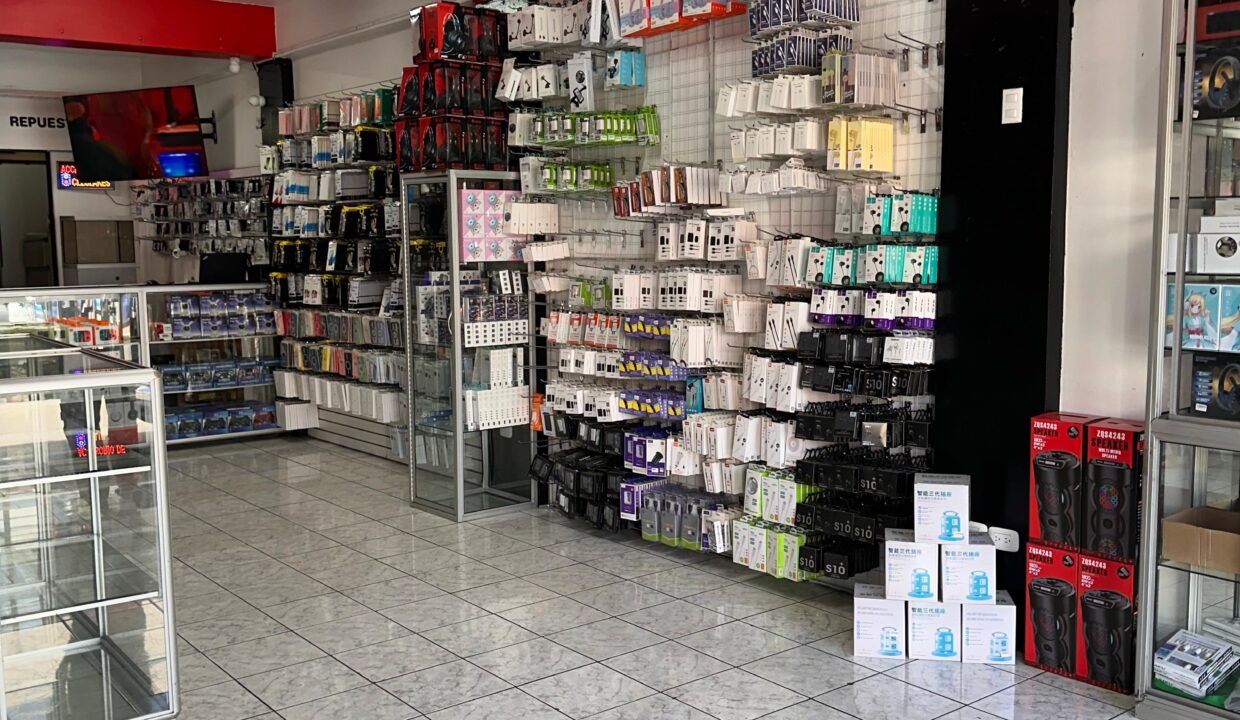 WhatsApp Image 2025-05-04 at 19.11.43