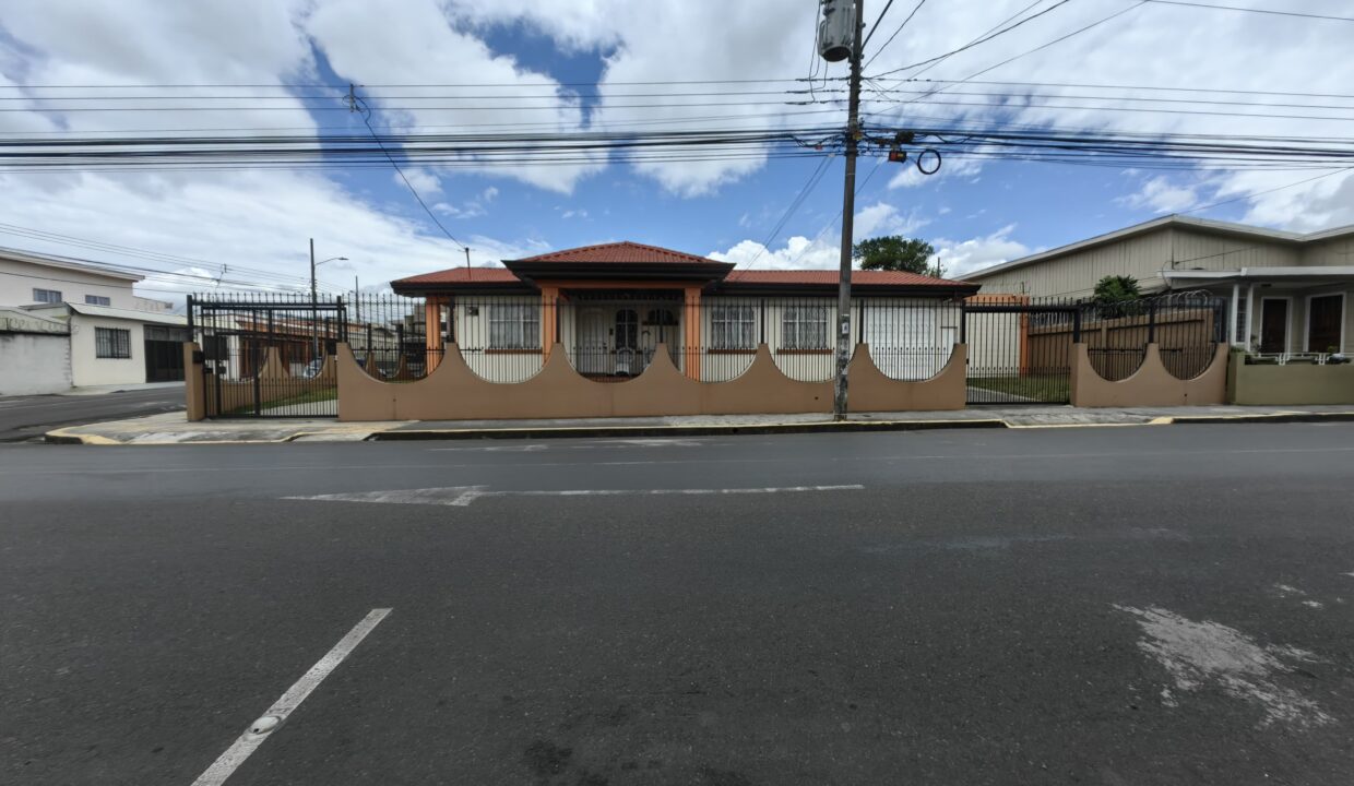 Casa Molino 2025-04-23 at 15.37.17 (1)
