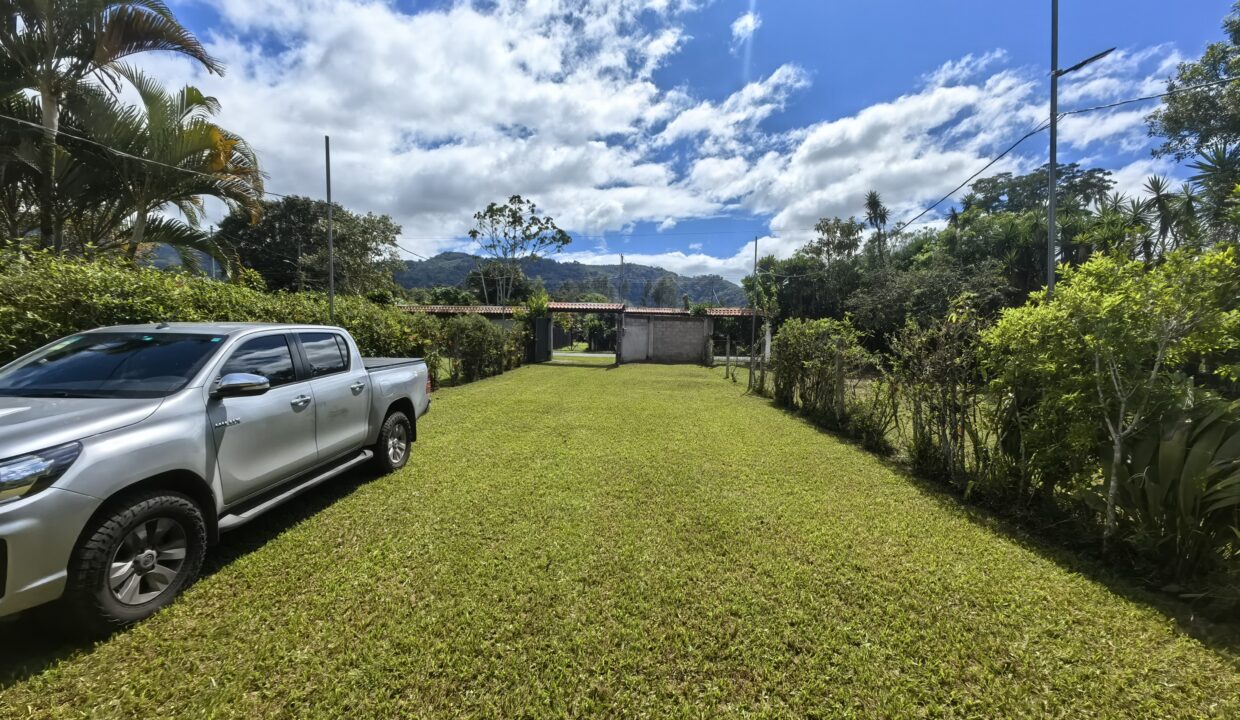 WhatsApp Image 2025-11-27 at 18.57.22