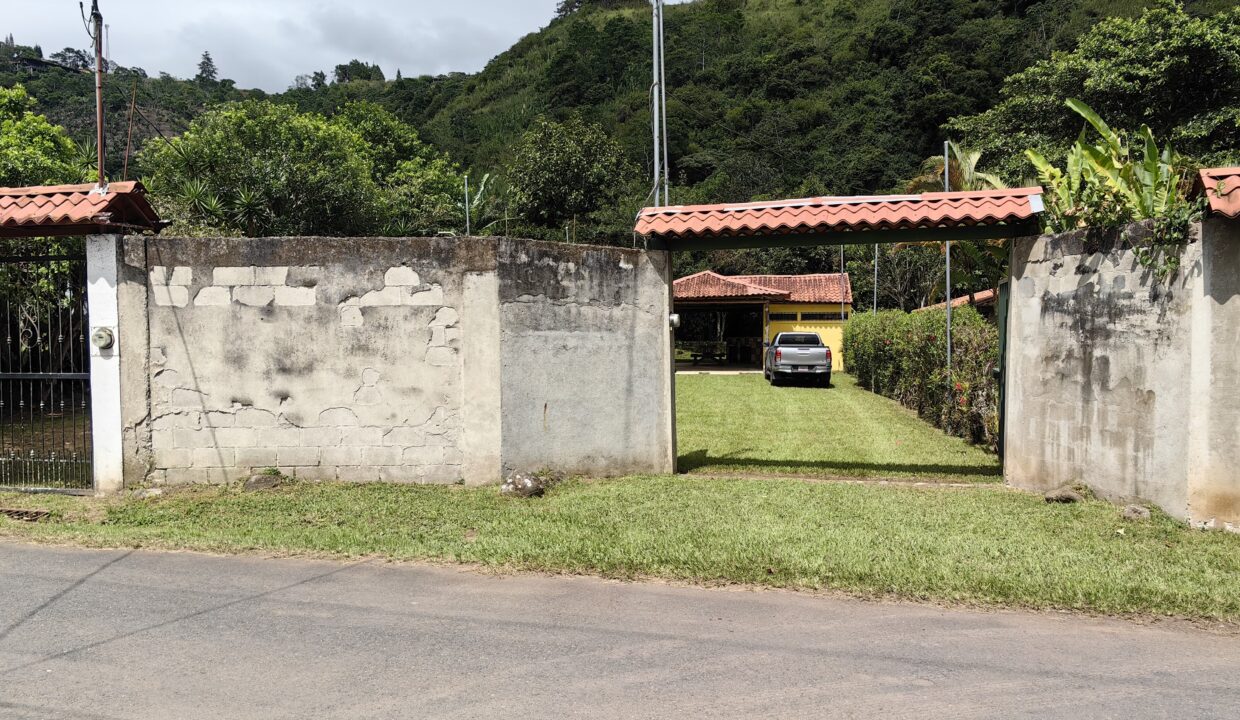 WhatsApp Image 2025-11-27 at 18.57.25