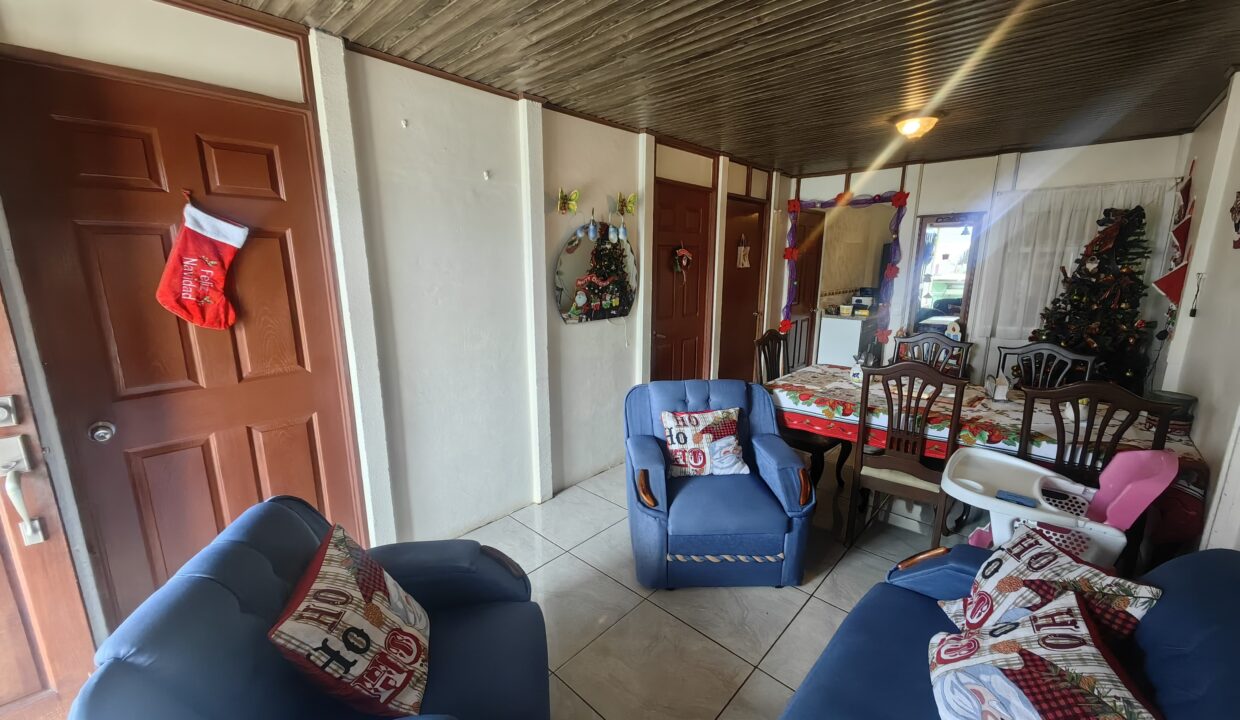 WhatsApp Image 2025-12-08 at 10.45.40 (4)