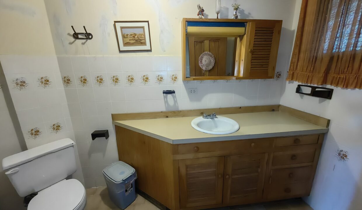 WhatsApp Image 2025-12-08 at 11.14.24