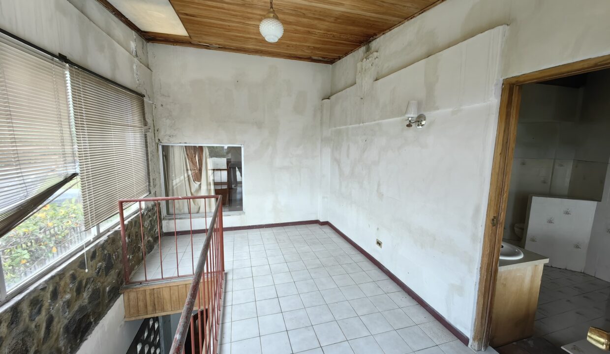 WhatsApp Image 2025-12-08 at 11.16.12 (1)