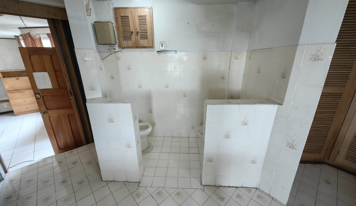 WhatsApp Image 2025-12-08 at 11.16.16 (1)