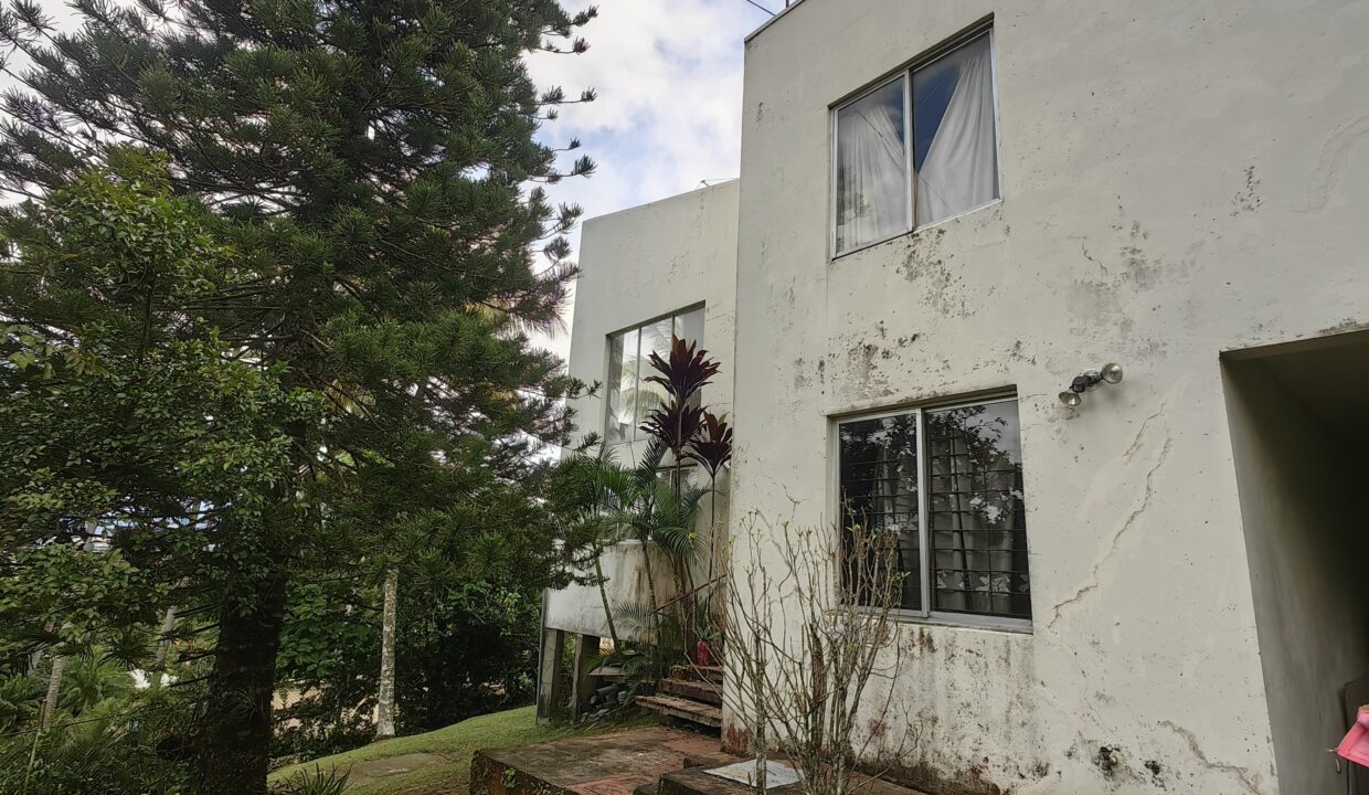 WhatsApp Image 2025-12-08 at 11.17.18