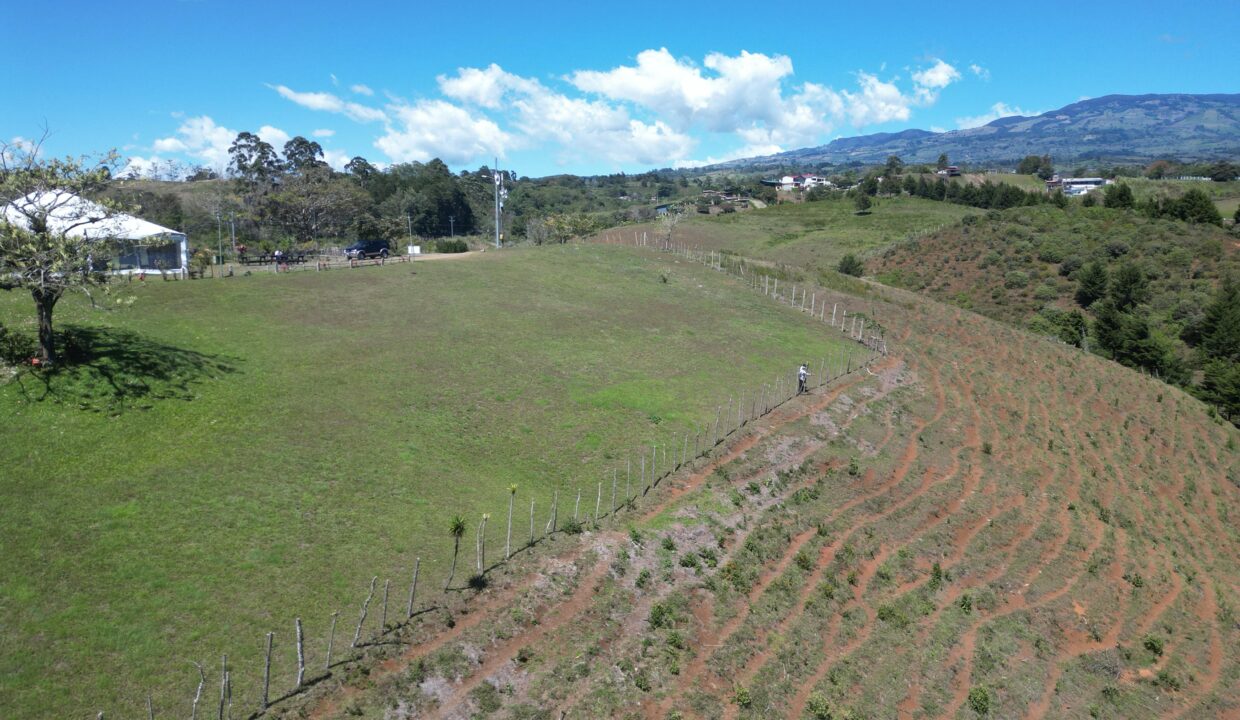 WhatsApp Image 2026-01-28 at 08.54.19