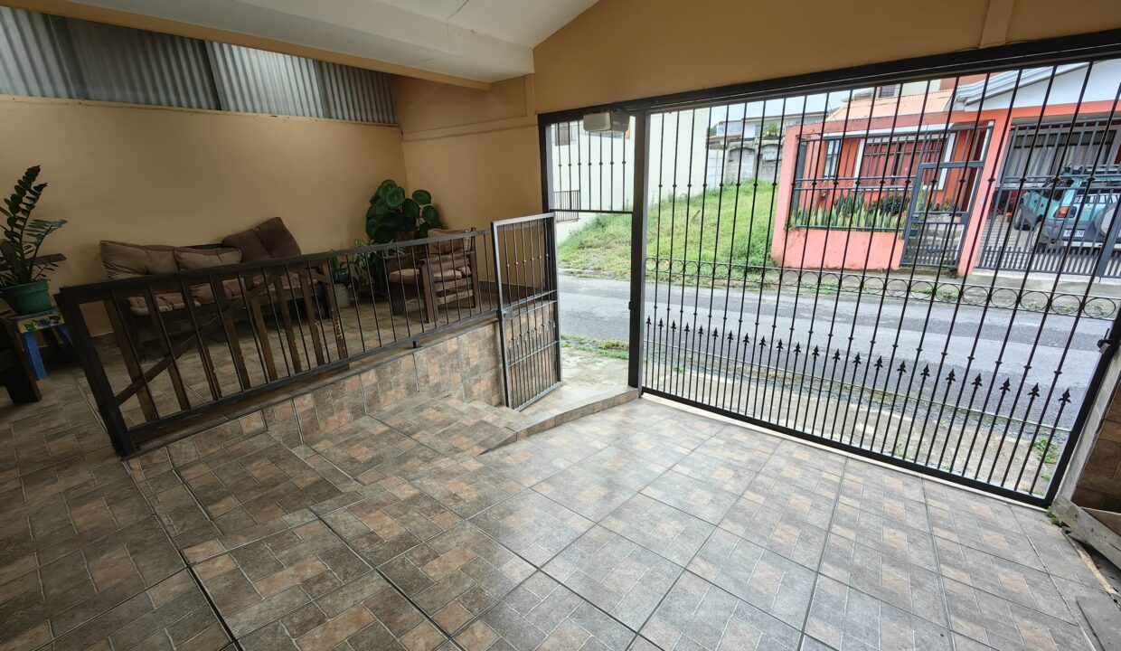 WhatsApp Image 2026-03-06 at 12.07.03 (1)